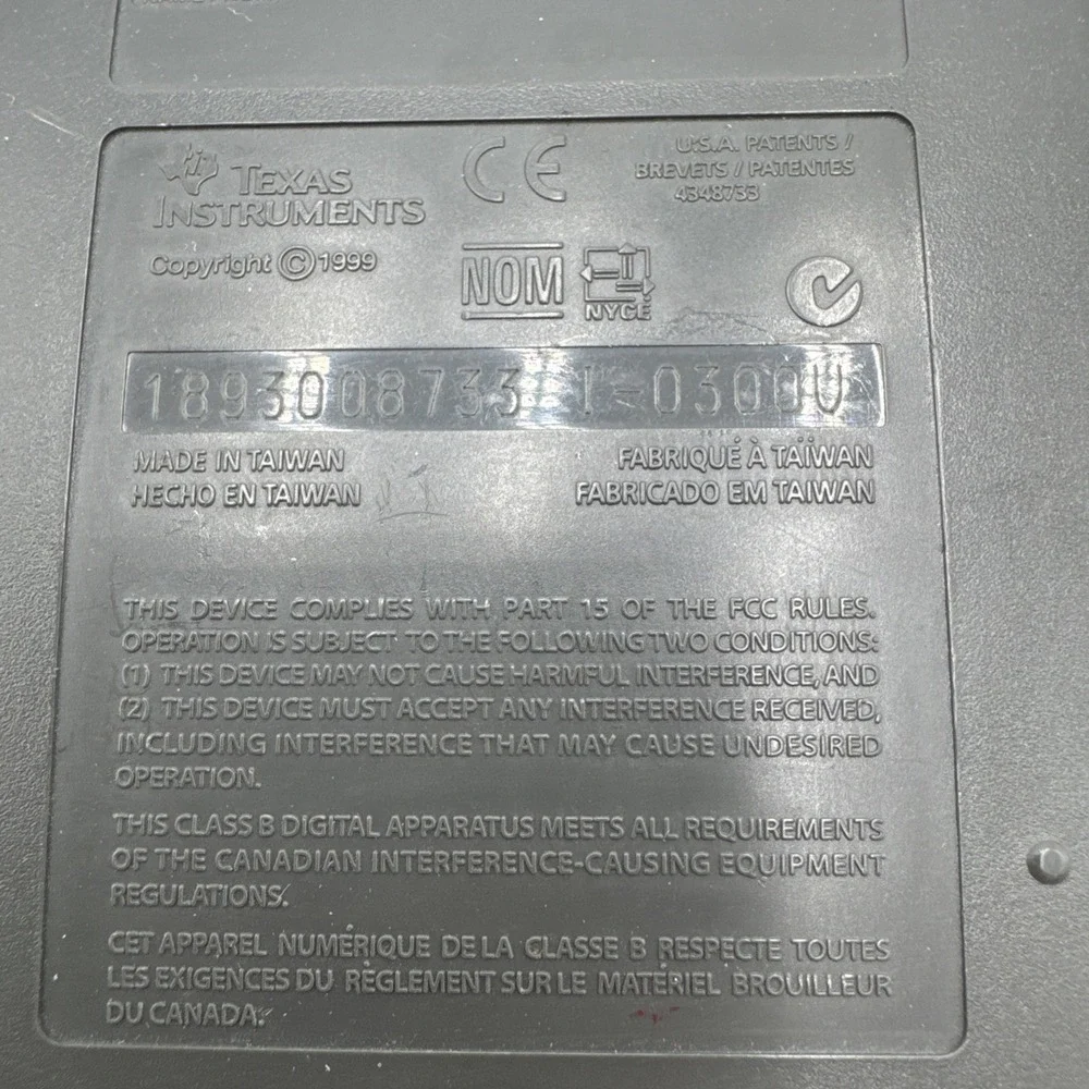 Texas Instruments TI-82 Graphing Calculator Works